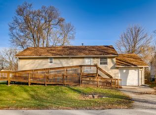 450 Melrose Ave, Aurora, IL 60505