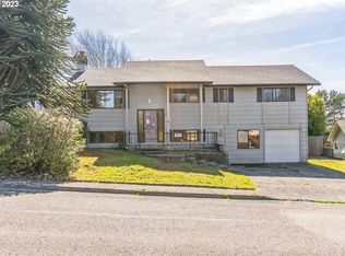 1365 Ford Ln, North Bend, OR