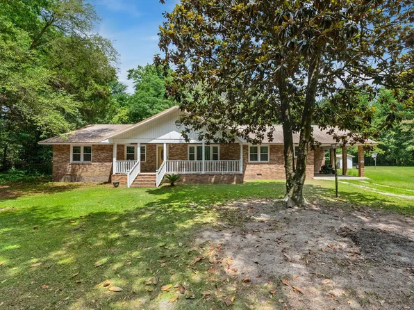 1147 Walter Rd, Bonneau, SC 29431