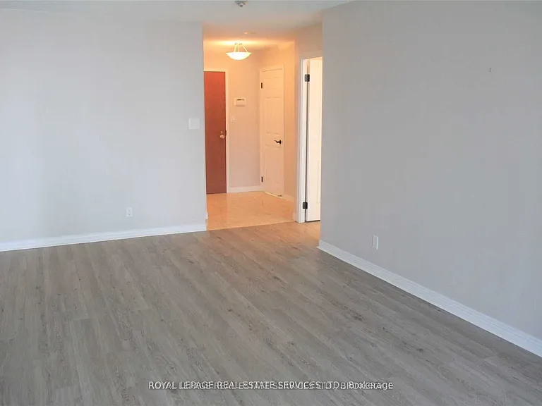 1 Aberfoyle Cres #1109 — Photo 10