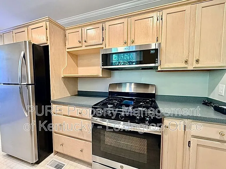484 Hart Rd — Photo 14
