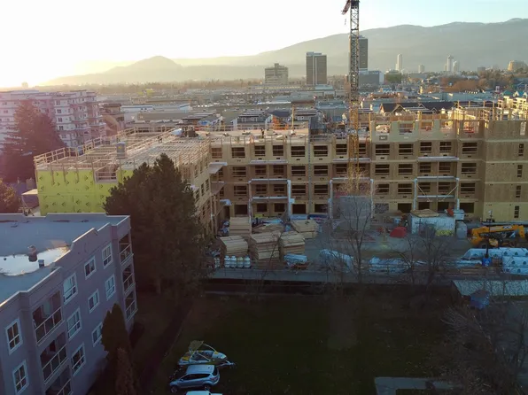 2110 Vasile Rd, Kelowna, BC V1Y 6H5