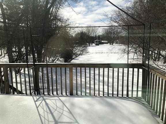 3rd image of 15325 3rd Ave N
