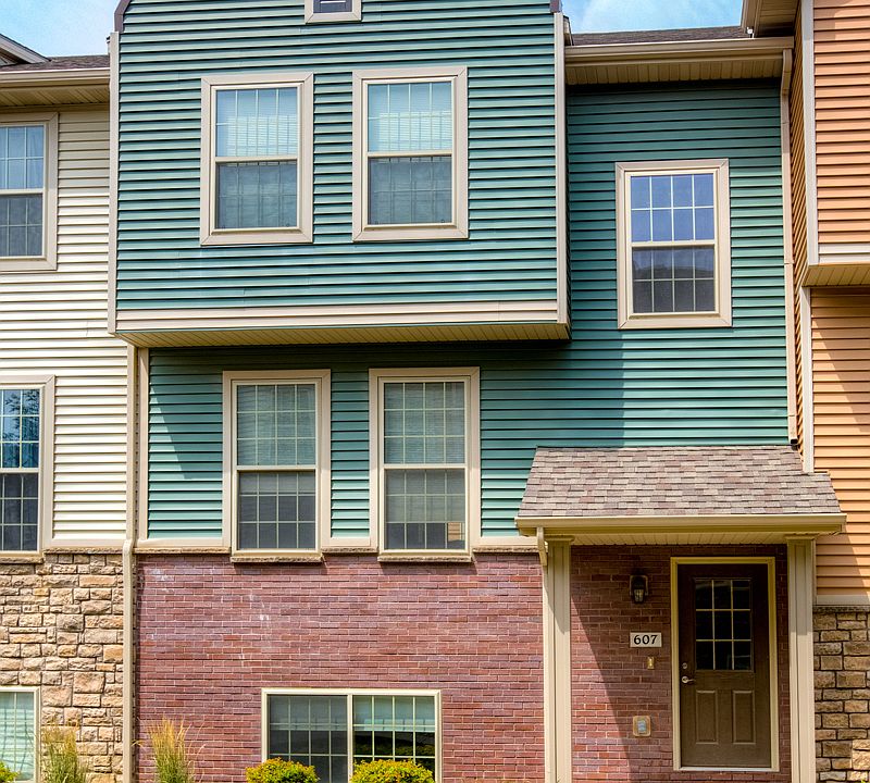 1st image of 3600 SE Glenstone Dr Unit 607