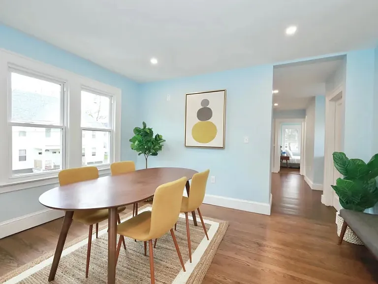 29 Roosevelt St #2 — Photo 6