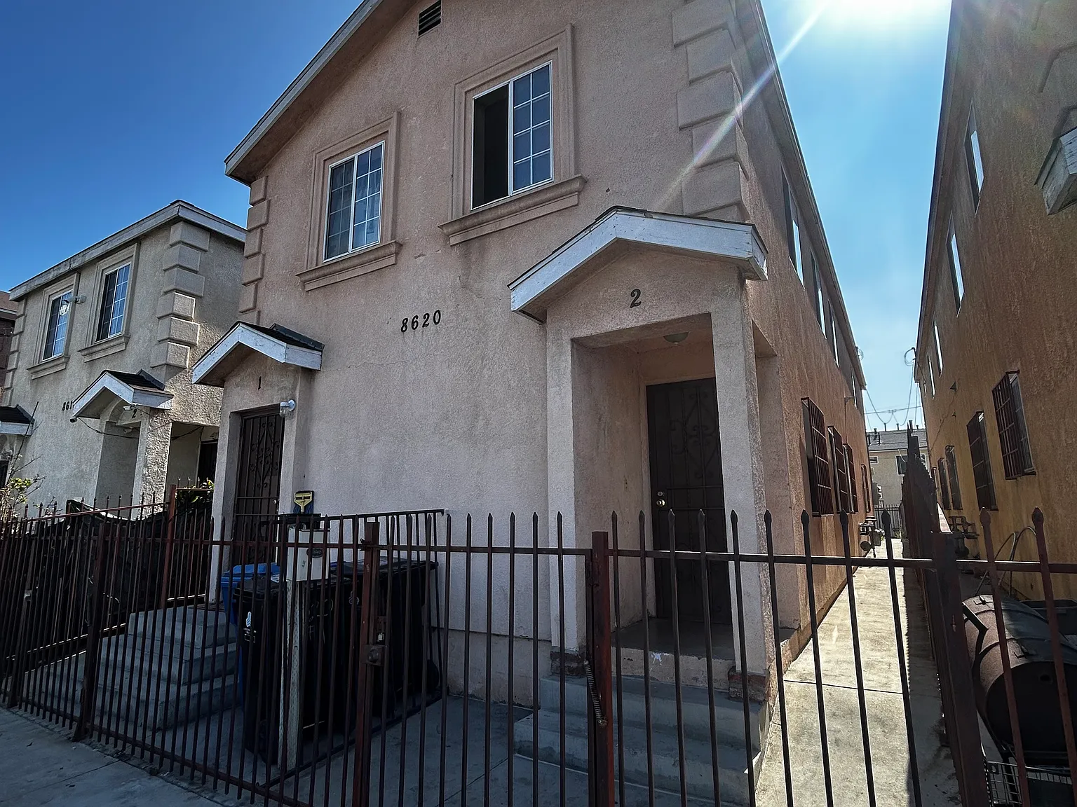 2 bed, 2340 sqft, $1,000 — Photo 1