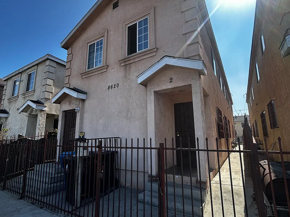8620 1/2 S Main St #2