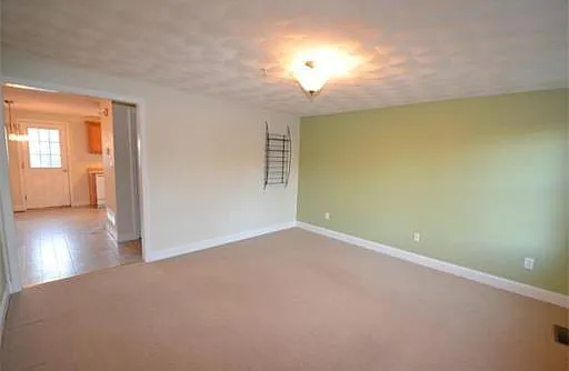 1835 Middlesex St — Photo 14