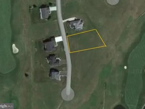 6158 Merion Dr, Fayetteville, PA 17222