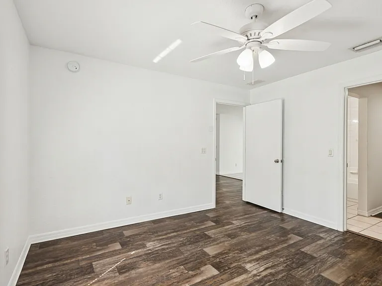 The Flats at Belleview — Photo 35