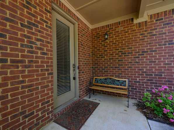 5826 Water Branch Rd, Hoover, AL 35244