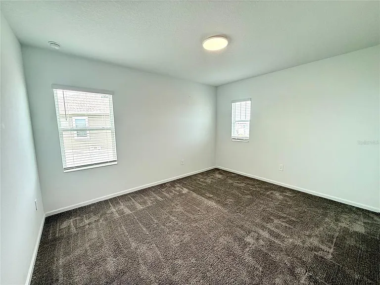 2970 Armstrong Ave — Photo 33
