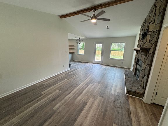 3rd image of 9748 Wallwood Dr SE