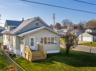 1902 Plymouth Ave, Waterloo, IA 50702