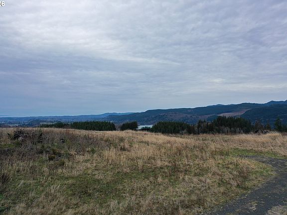 2nd image of 4 Hagen Rd