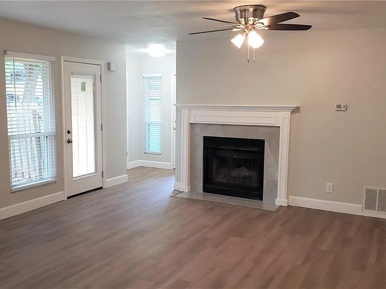 371 Fantail Loop #A — Photo 3