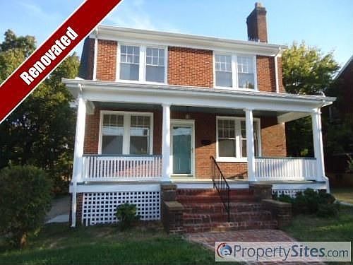 1st image of 2216 Park Pl