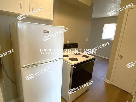 3rd image of 6007 E 152nd St APT D