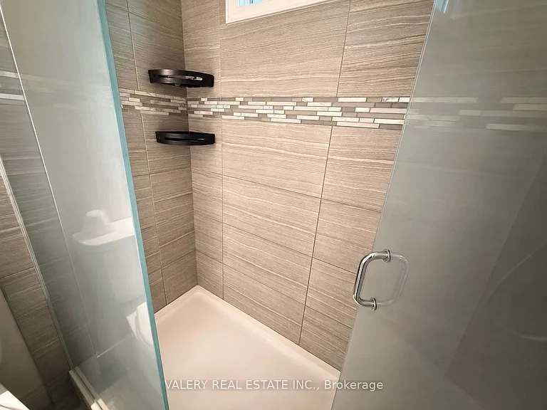 206 Barry Pl #MAIN — Photo 19