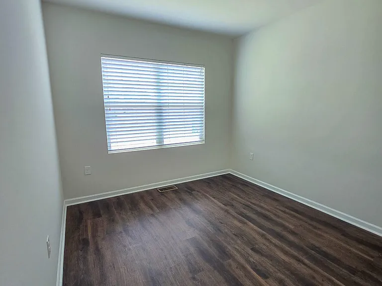 6070 Beale Loop — Photo 28