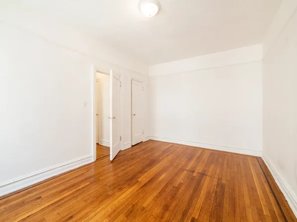 196 Clinton Avenue image 4 of 9