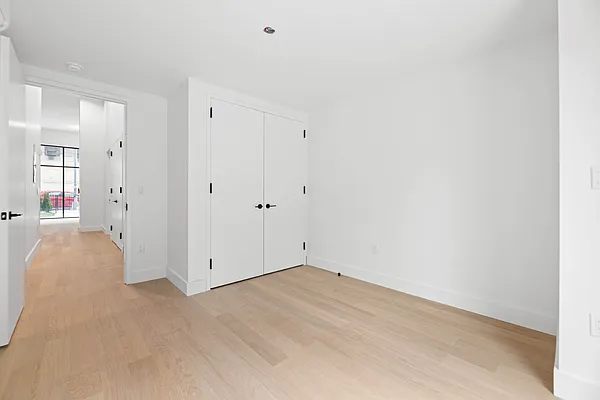 Rented by West 124th Manager LLC | media 164