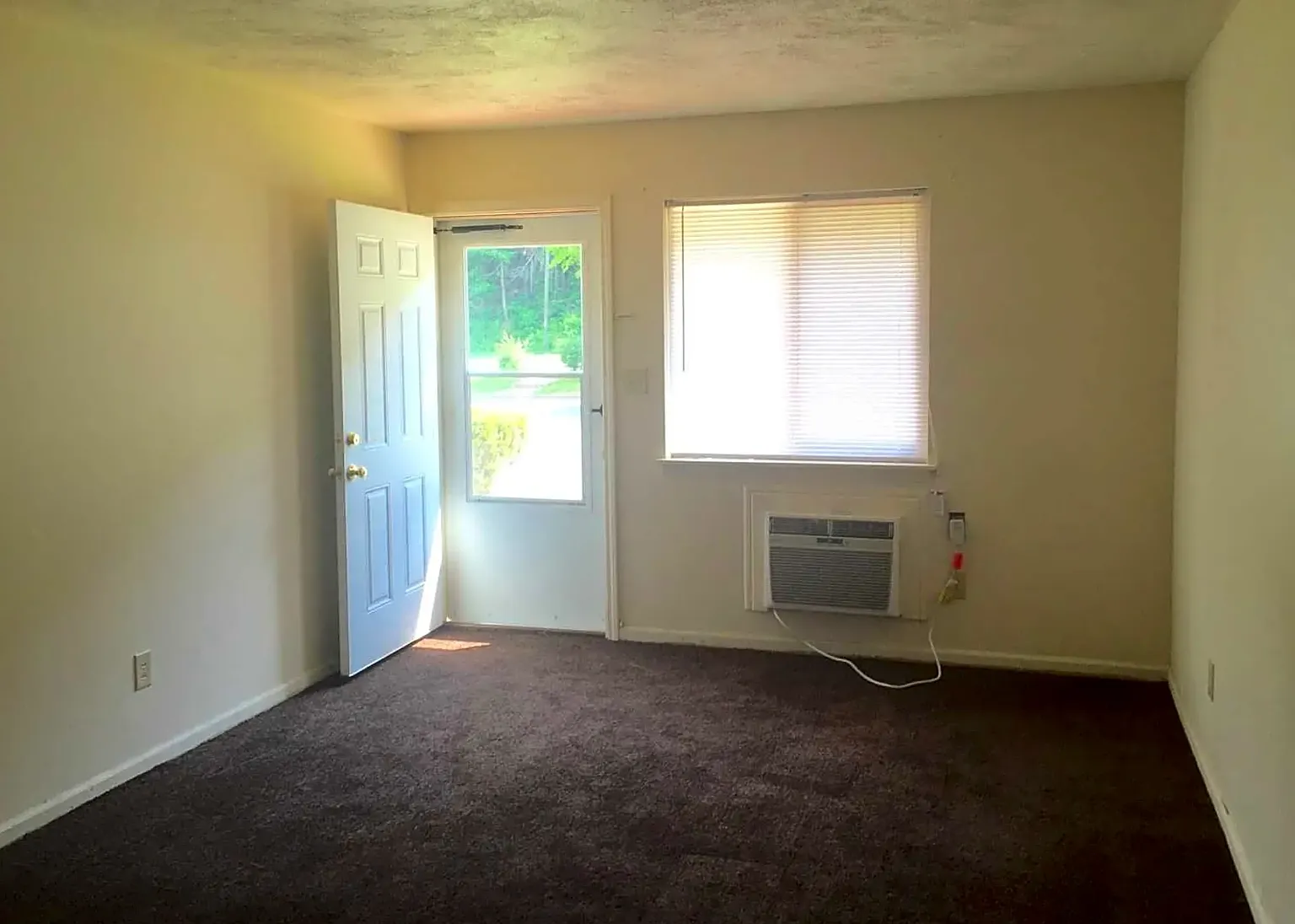 1 bed, 690 sqft, $875 — Photo 3