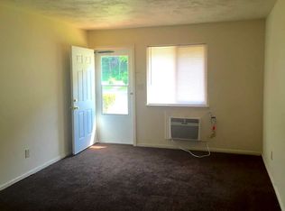 2920 New Walkertown Rd #L, Winston Salem, NC 27105