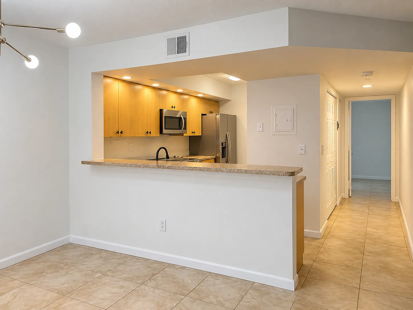 2 bed, 1106 sqft, $2,700 — Photo 4