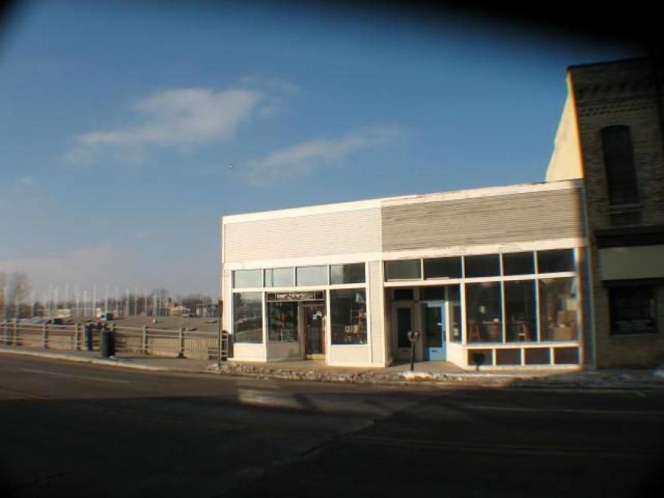 2nd image of 220 State St