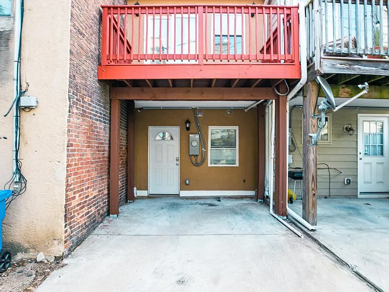16 N Bradford St — Photo 41