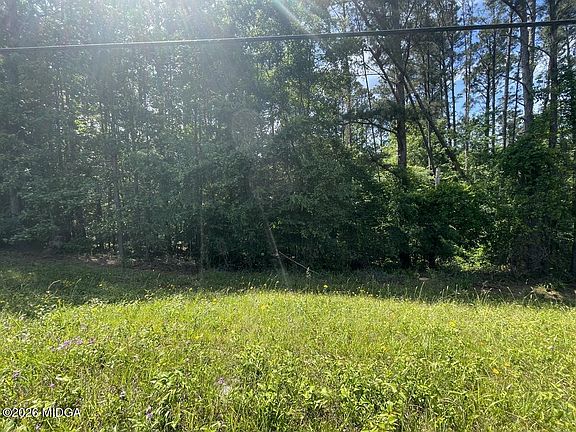 5th image of Gray Rd