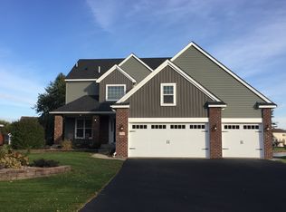 1992 112th Cir NE, Blaine, MN 55449