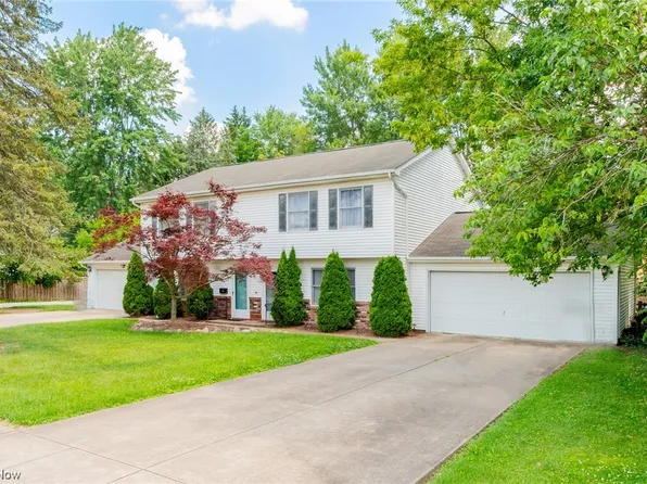 960 Center St #962, Grafton, OH 44044