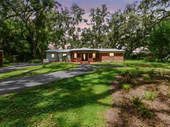 2818 Viola Ln, Valrico, FL 33594