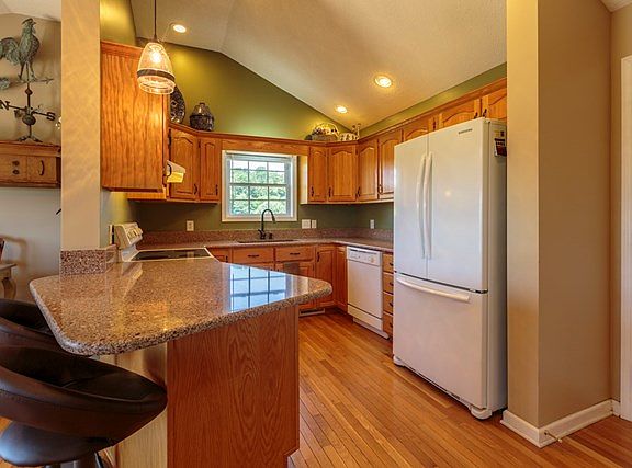 5th image of 16721 Chase Ln