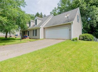 411 Woodbury Ln, Mount Airy, NC 27030