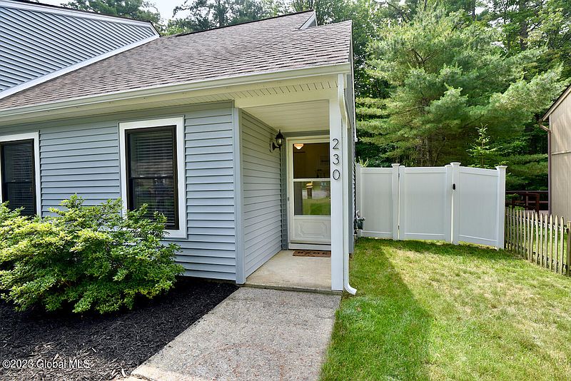 4th image of 230 Thimbleberry Road