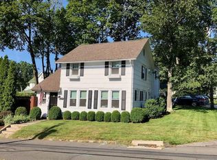 89 Leroy Ave, Darien, CT 06820