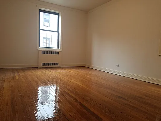 Rented by Camhi NYC Realty Inc | media 14