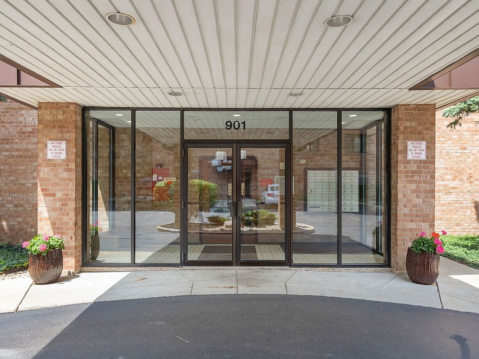 1st image of 901 Center St #A507