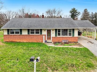 6 Overlook Dr, Quarryville, PA 17566