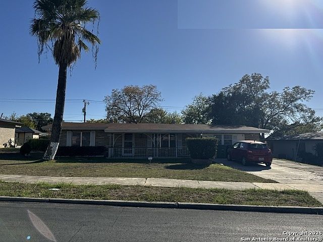 1st image of 318 Rexford