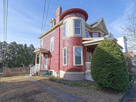 2nd image of 611 Broadway