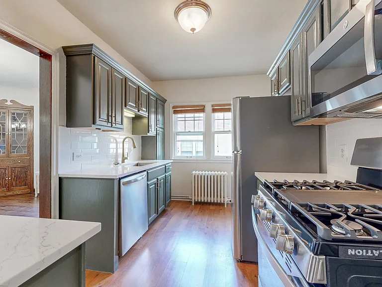 4017 Dupont Ave S — Photo 9