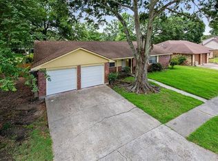 2120 Oak Tree Dr, La Place, LA 70068