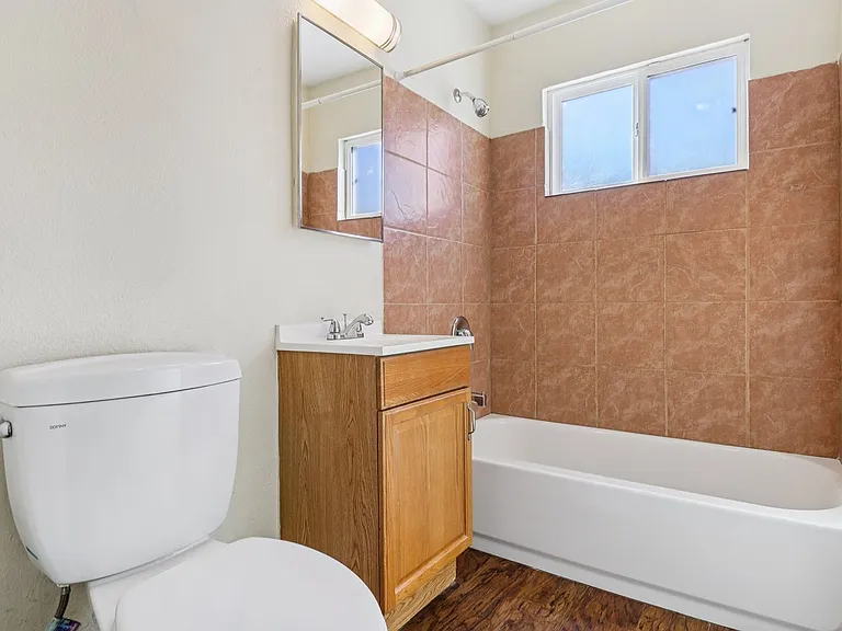 Astro Vista Apartments — Photo 15