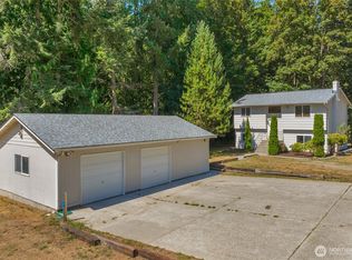 8121 Wayne Ave, Stanwood, WA 98292