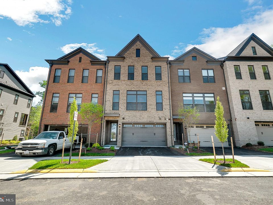 1st image of 4557 Plateau Dr