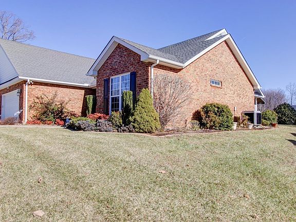 3rd image of 1087 Doulton Cir